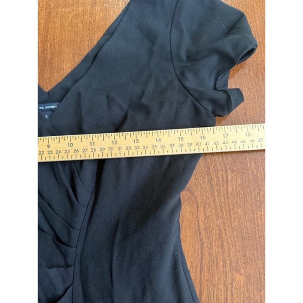 Banana Republic Sheath Dress Womens Black Ruched V-Neck Short Sleeve Size 6 - Picture 6 of 7